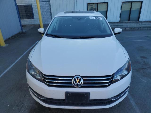 Photo 4 VIN: 1VWBT7A35EC105329 - VOLKSWAGEN PASSAT 