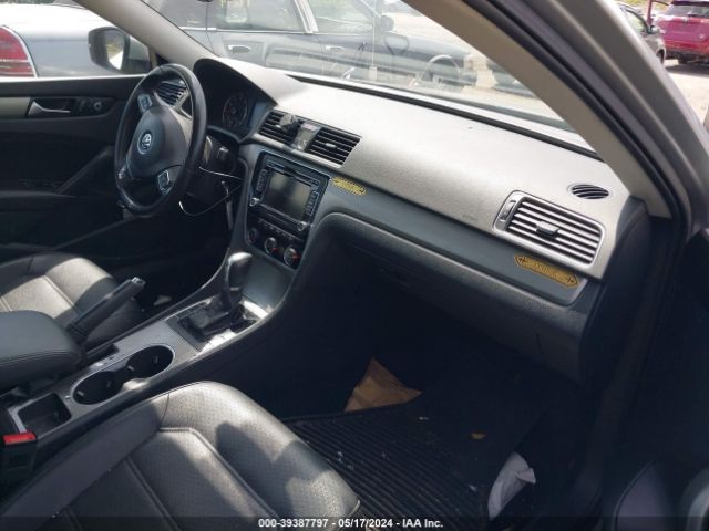 Photo 4 VIN: 1VWBT7A35EC106190 - VOLKSWAGEN PASSAT 