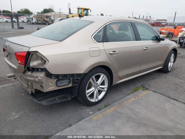 Photo 3 VIN: 1VWBT7A35FC020153 - VOLKSWAGEN PASSAT 