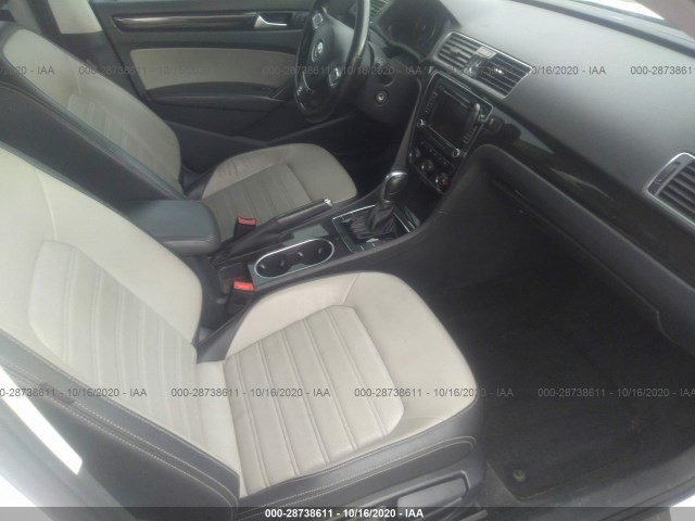 Photo 4 VIN: 1VWBT7A35FC090607 - VOLKSWAGEN PASSAT 