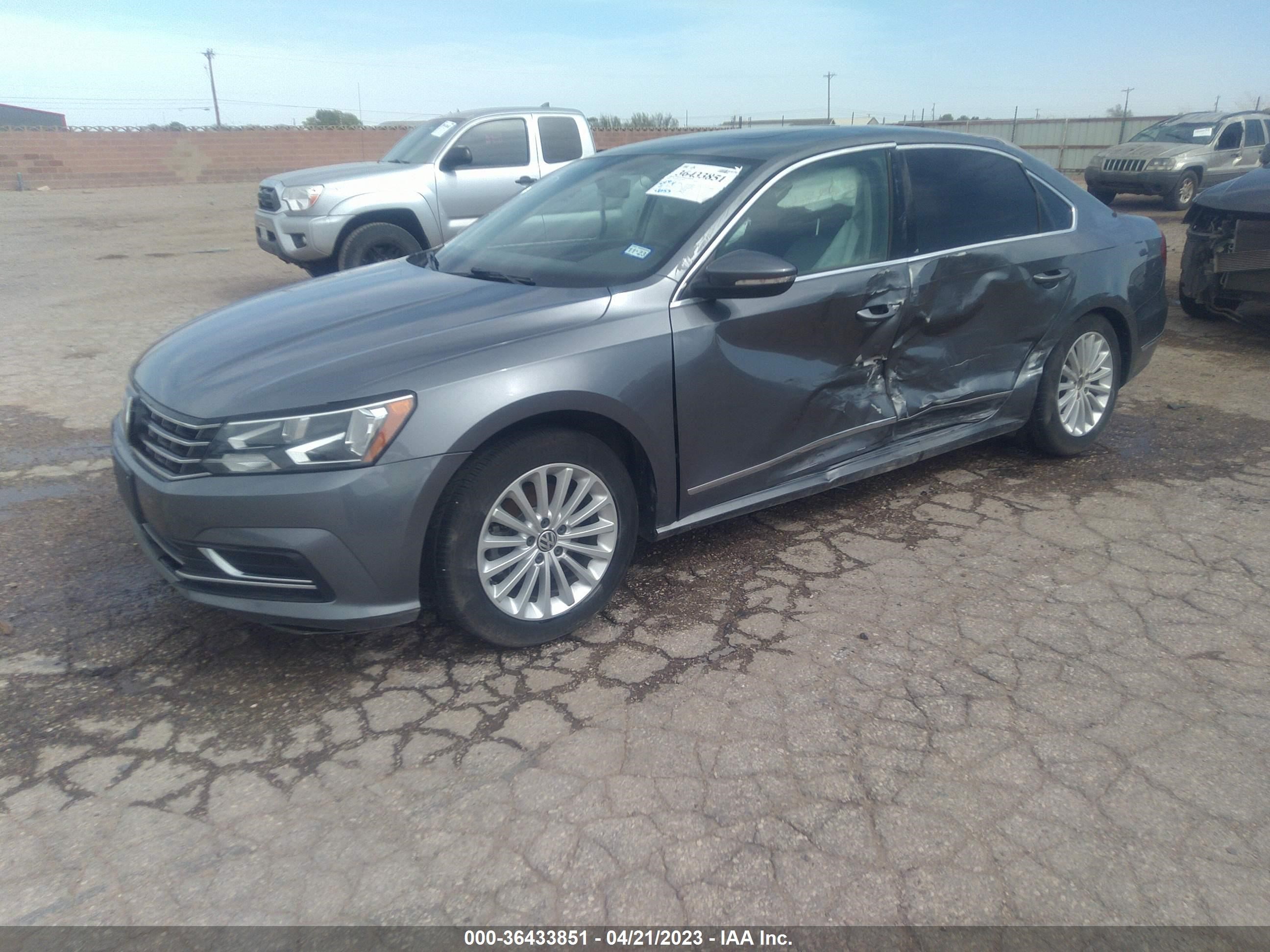 Photo 1 VIN: 1VWBT7A35GC017576 - VOLKSWAGEN PASSAT 