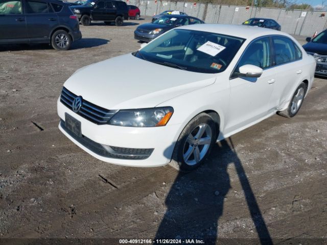 Photo 1 VIN: 1VWBT7A36FC013146 - VOLKSWAGEN PASSAT 