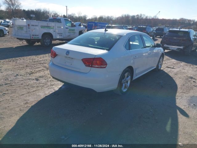 Photo 3 VIN: 1VWBT7A36FC013146 - VOLKSWAGEN PASSAT 