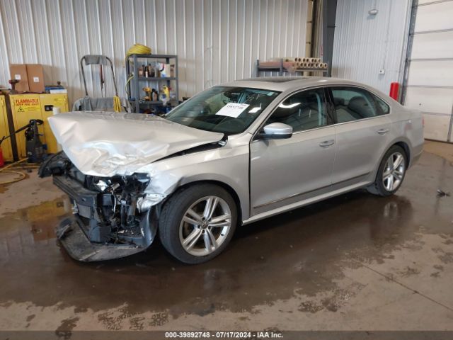 Photo 1 VIN: 1VWBT7A36FC043182 - VOLKSWAGEN PASSAT 