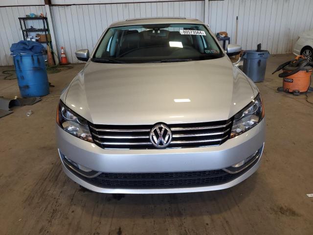 Photo 4 VIN: 1VWBT7A36FC044123 - VOLKSWAGEN PASSAT SE 