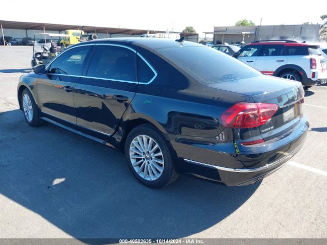 Photo 2 VIN: 1VWBT7A36HC025560 - VOLKSWAGEN PASSAT 