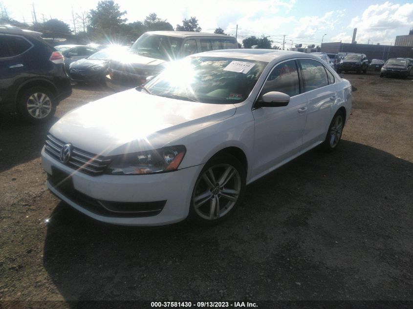 Photo 1 VIN: 1VWBT7A37EC035414 - VOLKSWAGEN PASSAT 