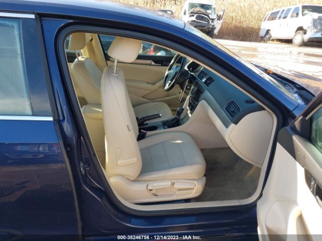 Photo 4 VIN: 1VWBT7A37EC085813 - VOLKSWAGEN PASSAT 