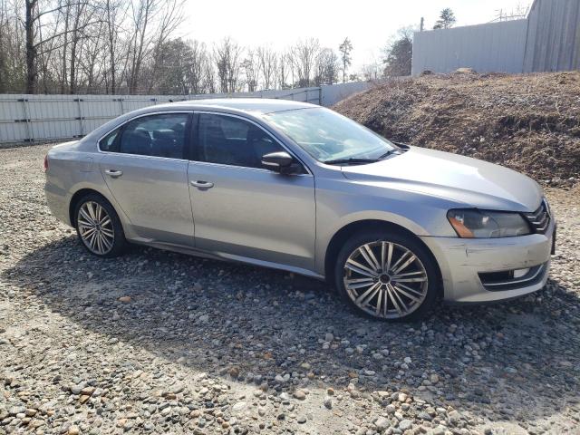 Photo 3 VIN: 1VWBT7A37EC096102 - VOLKSWAGEN PASSAT 