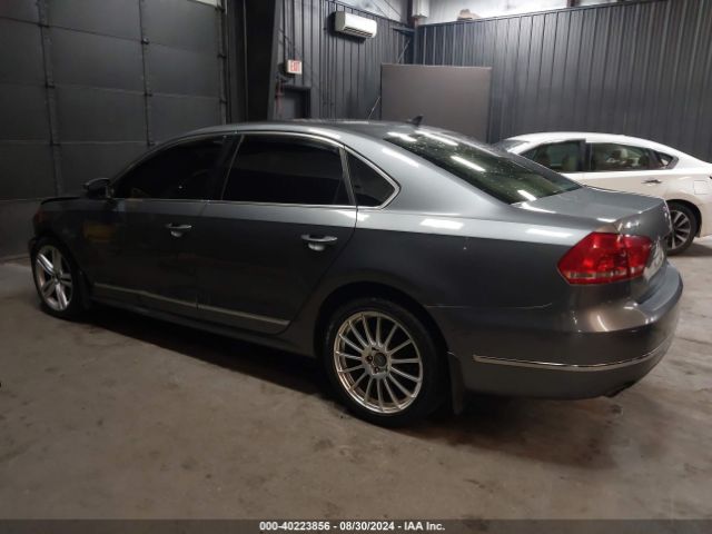 Photo 2 VIN: 1VWBT7A37FC053770 - VOLKSWAGEN PASSAT 