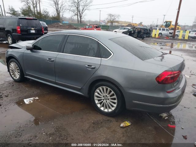 Photo 2 VIN: 1VWBT7A37HC001865 - VOLKSWAGEN PASSAT 