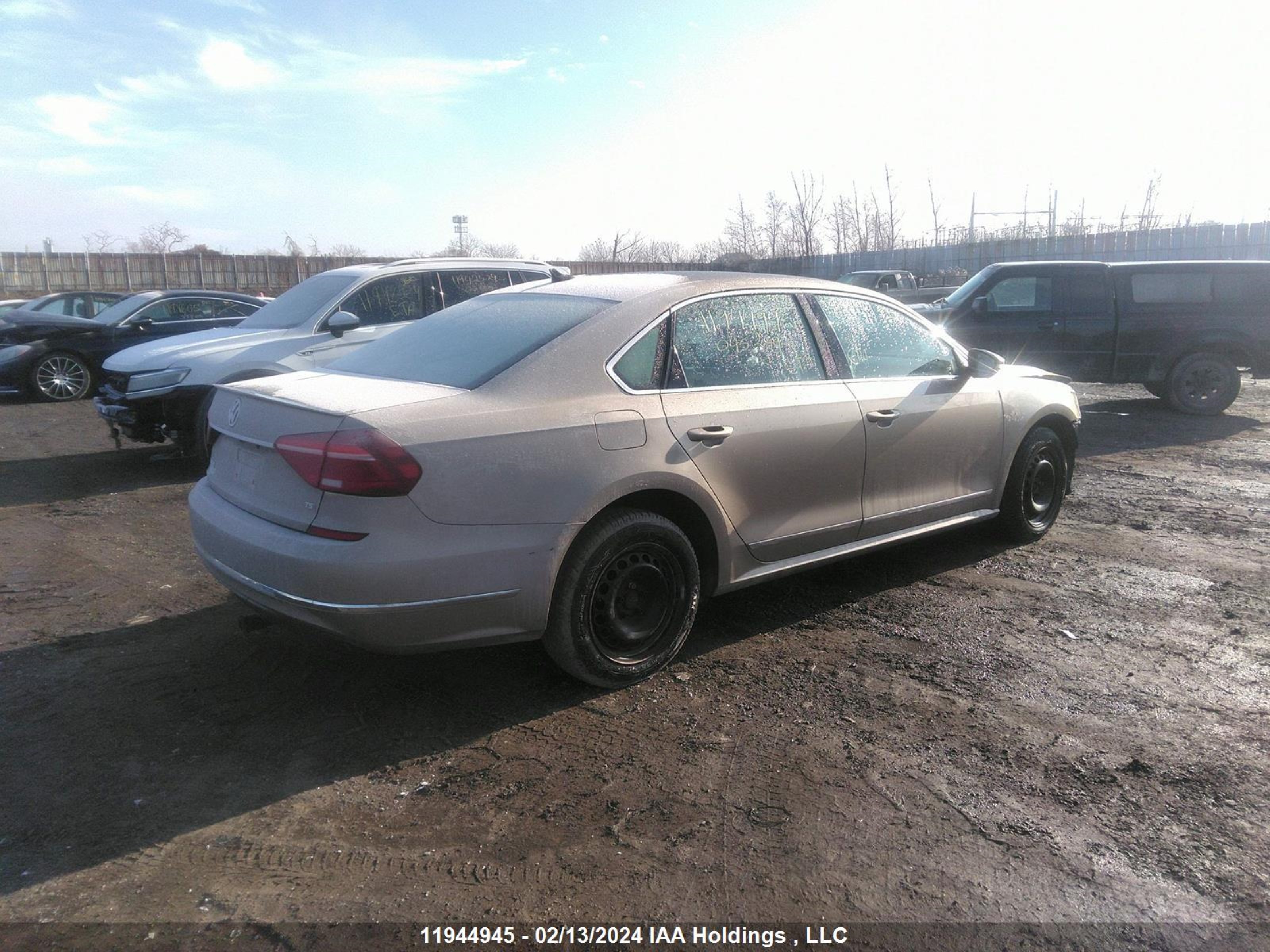 Photo 3 VIN: 1VWBT7A37HC045249 - VOLKSWAGEN PASSAT 