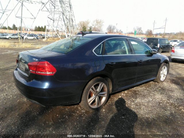 Photo 3 VIN: 1VWBT7A38EC041772 - VOLKSWAGEN PASSAT 