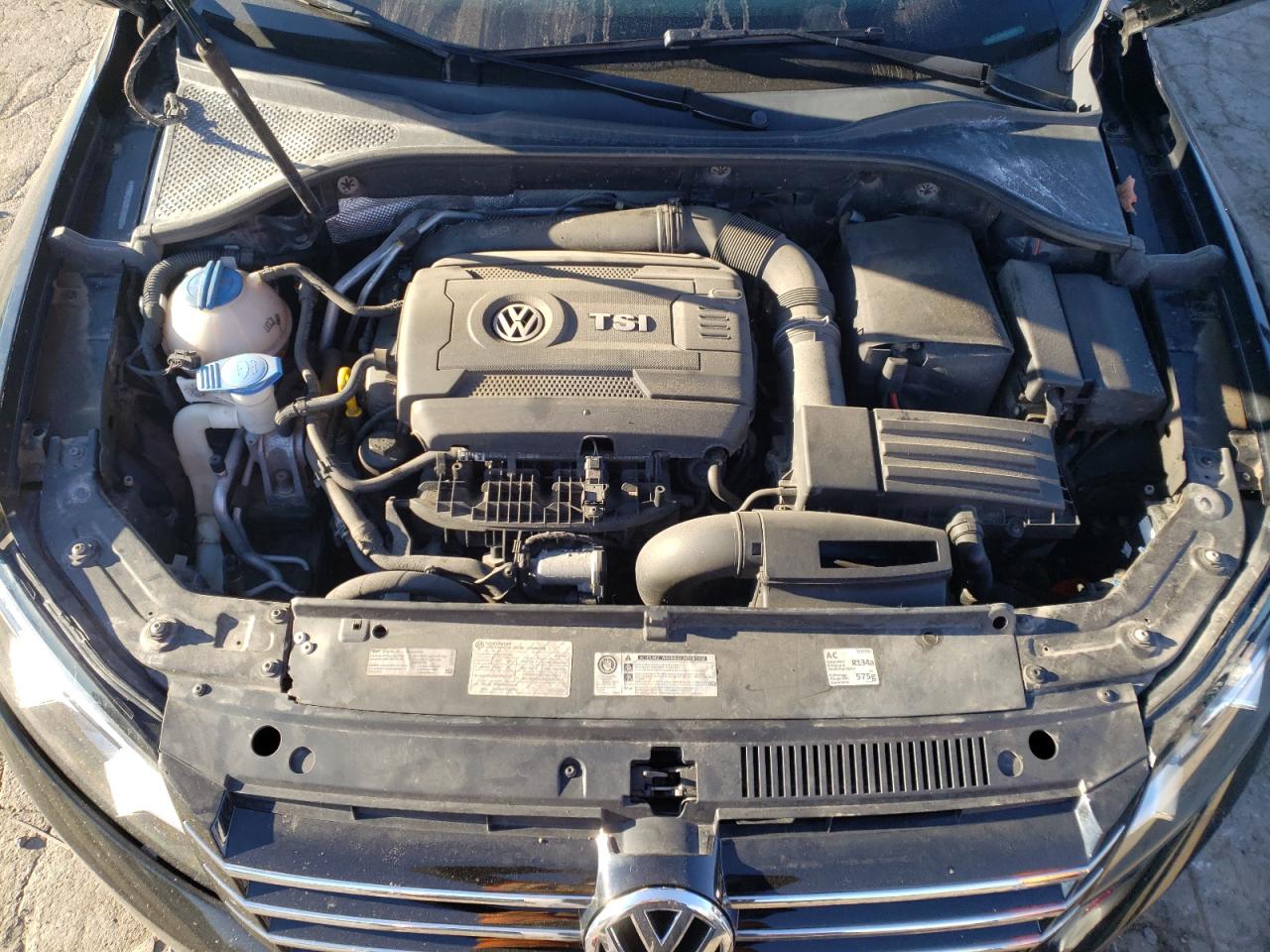 Photo 6 VIN: 1VWBT7A38EC049323 - VOLKSWAGEN PASSAT 