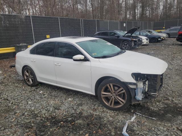 Photo 3 VIN: 1VWBT7A38EC082600 - VOLKSWAGEN PASSAT SE 