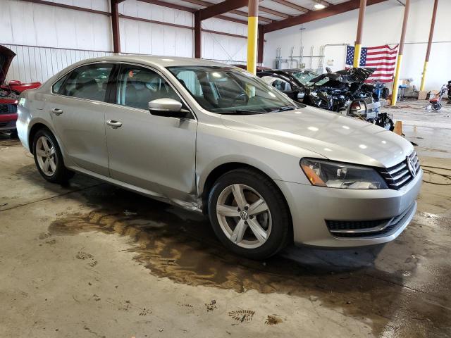 Photo 3 VIN: 1VWBT7A38EC097307 - VOLKSWAGEN PASSAT 