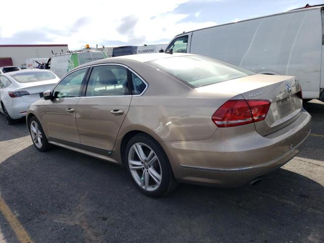 Photo 1 VIN: 1VWBT7A38FC011883 - VOLKSWAGEN PASSAT 