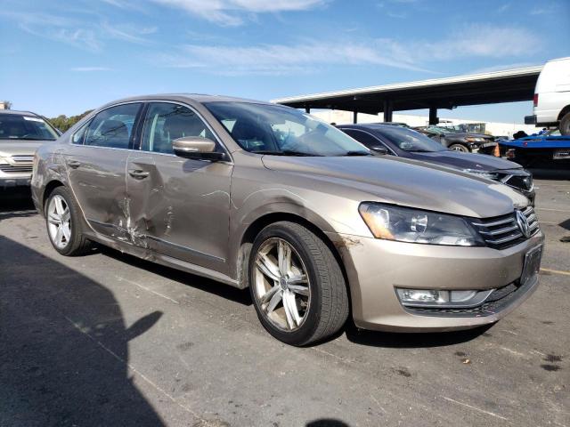 Photo 3 VIN: 1VWBT7A38FC011883 - VOLKSWAGEN PASSAT 