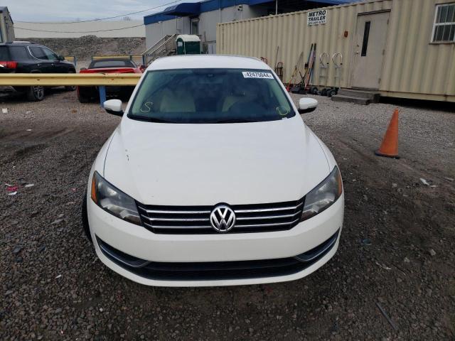 Photo 4 VIN: 1VWBT7A38FC063563 - VOLKSWAGEN PASSAT 