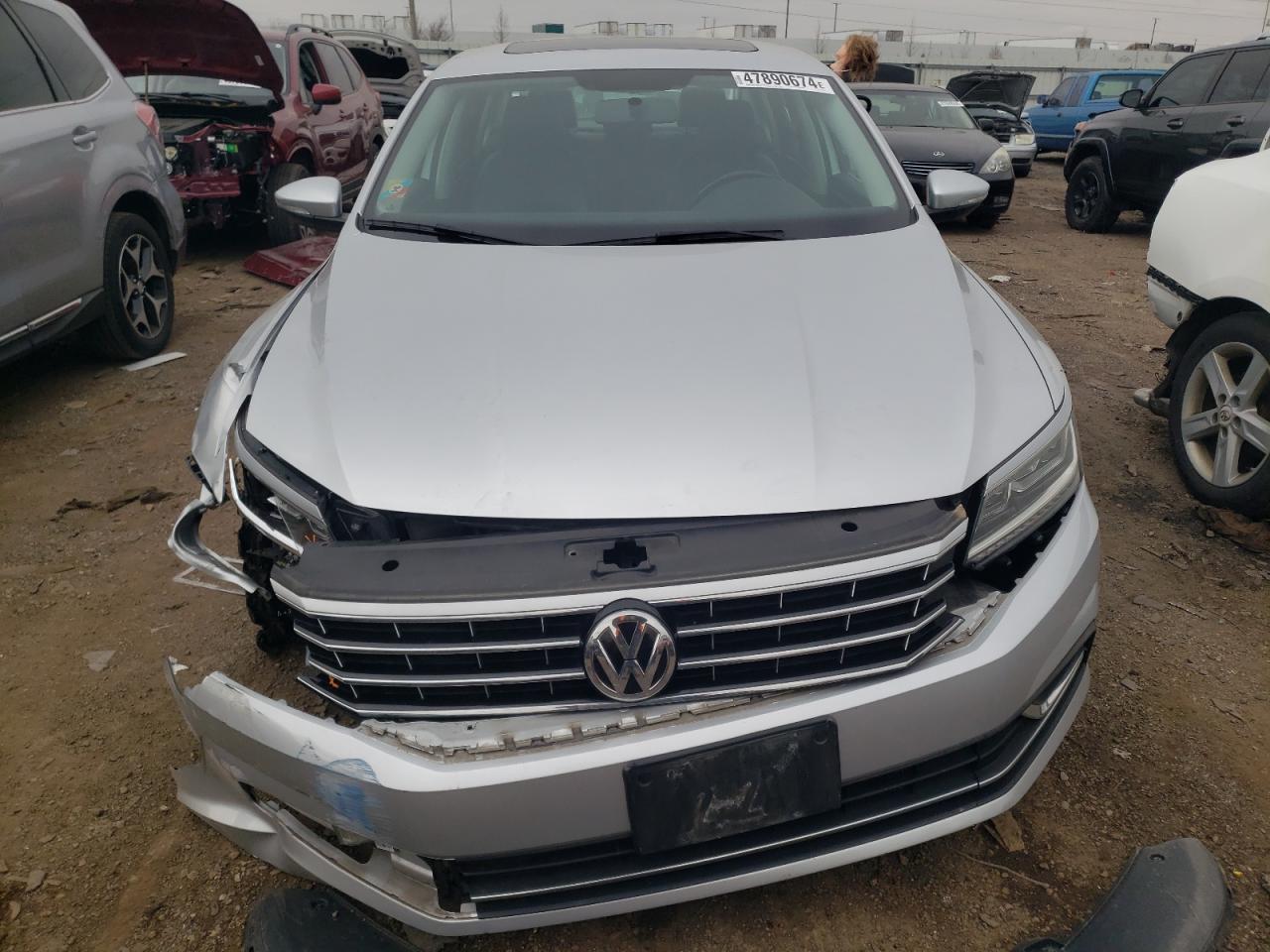 Photo 4 VIN: 1VWBT7A38HC081466 - VOLKSWAGEN PASSAT 