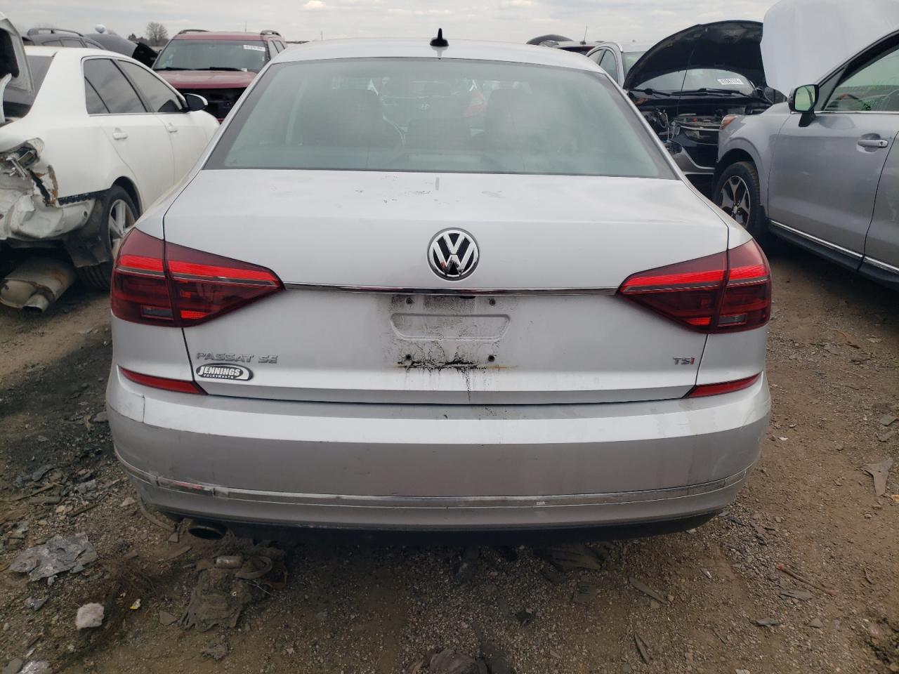 Photo 5 VIN: 1VWBT7A38HC081466 - VOLKSWAGEN PASSAT 