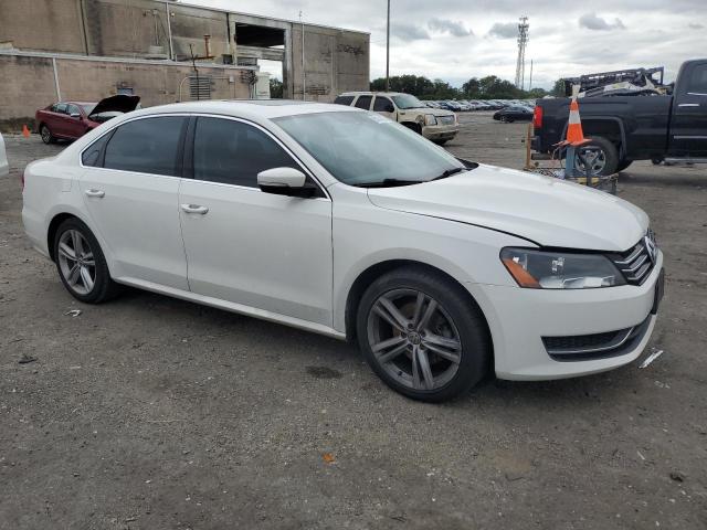 Photo 3 VIN: 1VWBT7A39EC041506 - VOLKSWAGEN PASSAT 