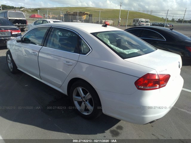 Photo 2 VIN: 1VWBT7A39EC044261 - VOLKSWAGEN PASSAT 