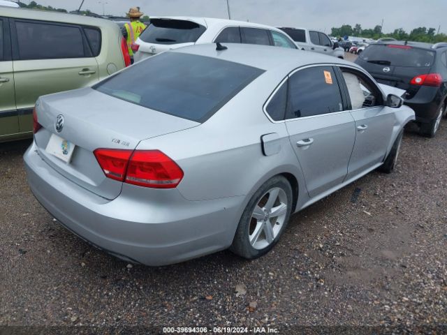 Photo 3 VIN: 1VWBT7A39EC069869 - VOLKSWAGEN PASSAT 