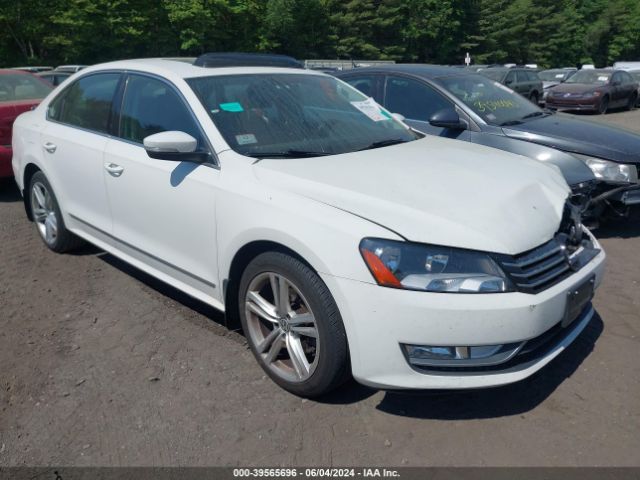 Photo 0 VIN: 1VWBT7A39FC072384 - VOLKSWAGEN PASSAT 