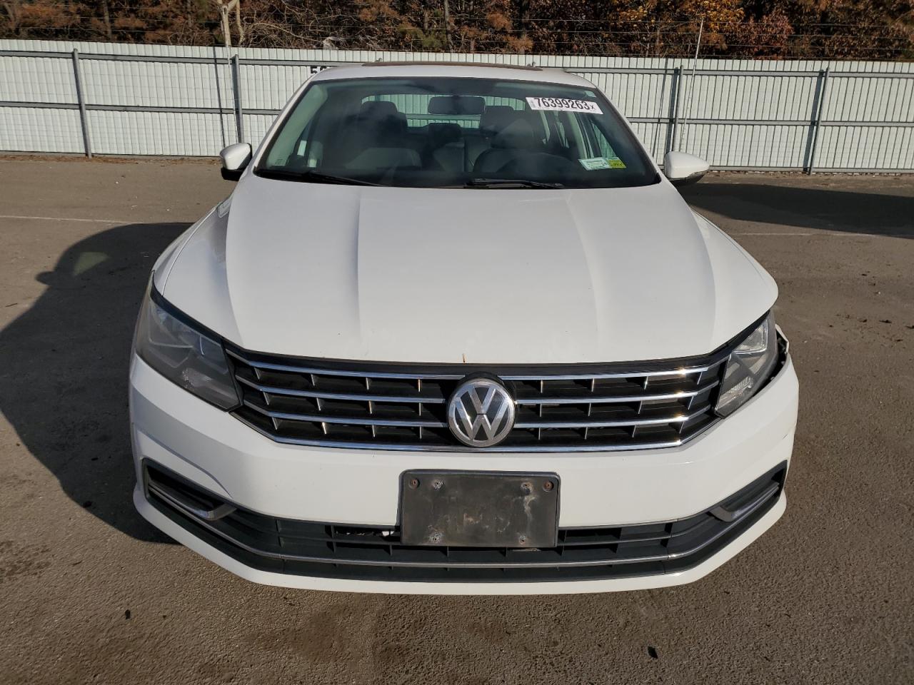 Photo 4 VIN: 1VWBT7A39GC009402 - VOLKSWAGEN PASSAT 