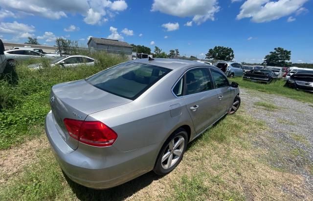 Photo 3 VIN: 1VWBT7A3XEC050778 - VOLKSWAGEN PASSAT 