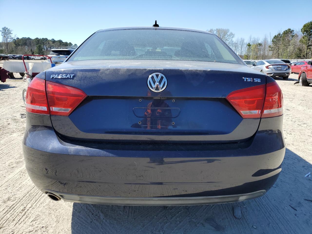 Photo 6 VIN: 1VWBT7A3XEC064888 - VOLKSWAGEN PASSAT 