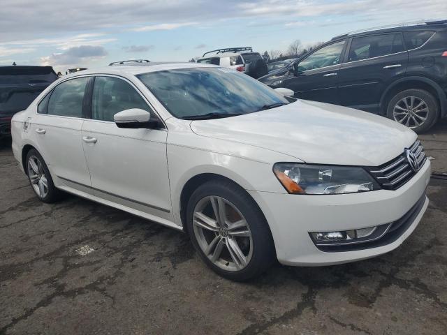 Photo 3 VIN: 1VWBT7A3XFC105506 - VOLKSWAGEN PASSAT 