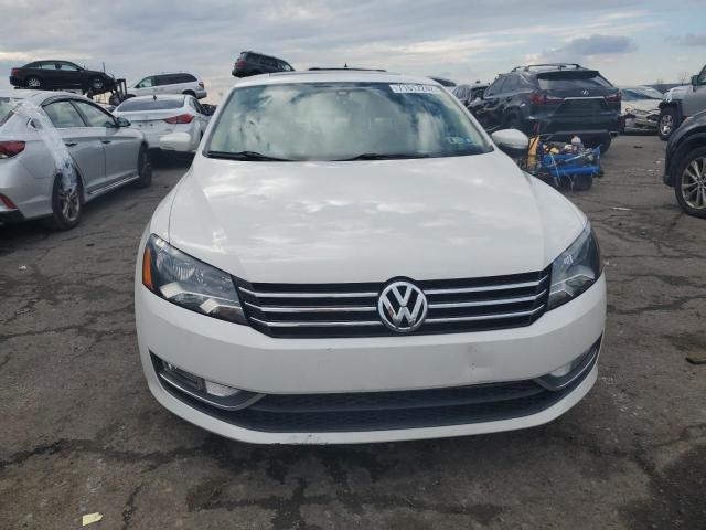 Photo 4 VIN: 1VWBT7A3XFC105506 - VOLKSWAGEN PASSAT 