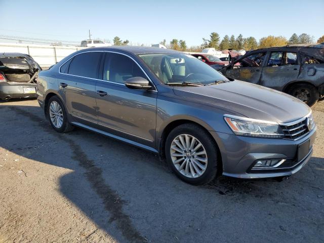 Photo 3 VIN: 1VWBT7A3XGC051156 - VOLKSWAGEN PASSAT SE 