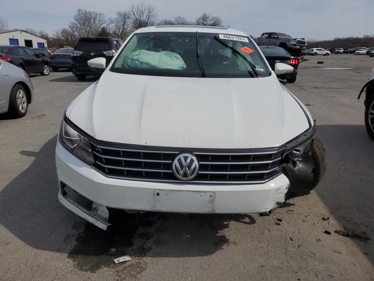 Photo 4 VIN: 1VWBT7A3XGC063405 - VOLKSWAGEN PASSAT 