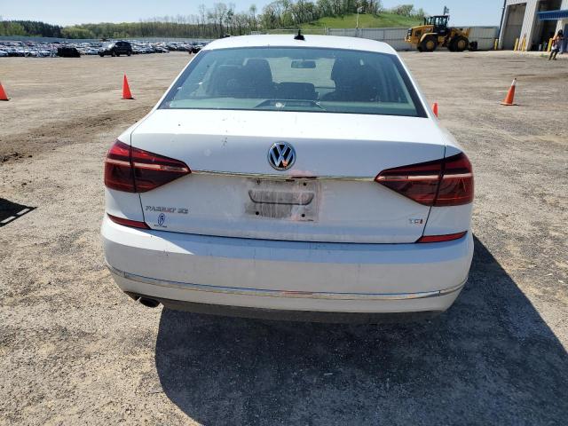 Photo 5 VIN: 1VWBT7A3XHC010799 - VOLKSWAGEN PASSAT 