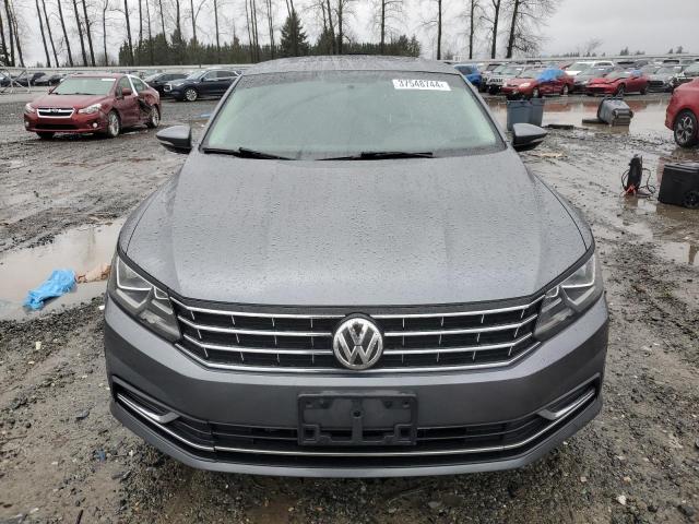 Photo 4 VIN: 1VWBT7A3XHC017283 - VOLKSWAGEN PASSAT 