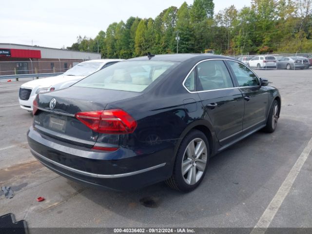 Photo 3 VIN: 1VWBT7A3XHC032169 - VOLKSWAGEN PASSAT 