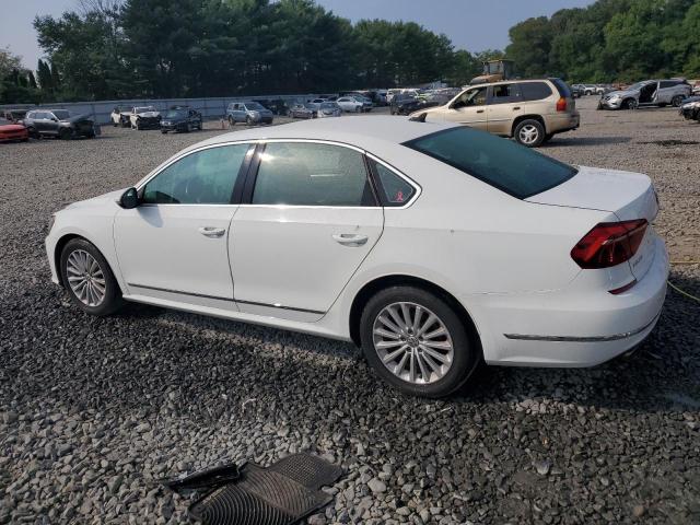 Photo 1 VIN: 1VWBT7A3XHC038702 - VOLKSWAGEN PASSAT 