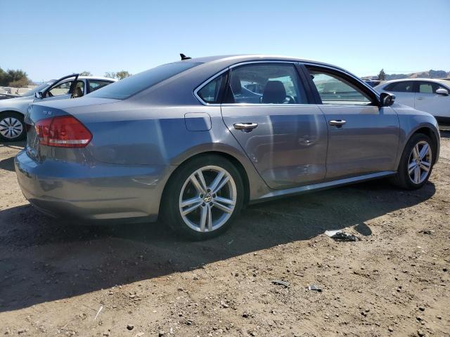 Photo 2 VIN: 1VWBV7A30FC026890 - VOLKSWAGEN PASSAT 