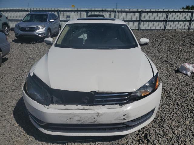 Photo 4 VIN: 1VWBV7A30FC038568 - VOLKSWAGEN PASSAT 