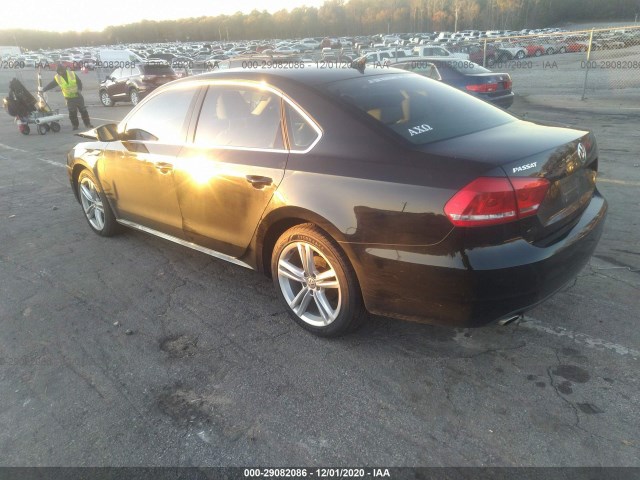 Photo 2 VIN: 1VWBV7A30FC041244 - VOLKSWAGEN PASSAT 