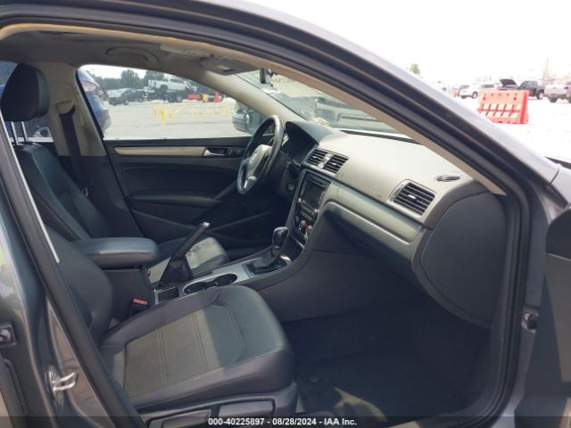 Photo 4 VIN: 1VWBV7A30FC044323 - VOLKSWAGEN PASSAT 