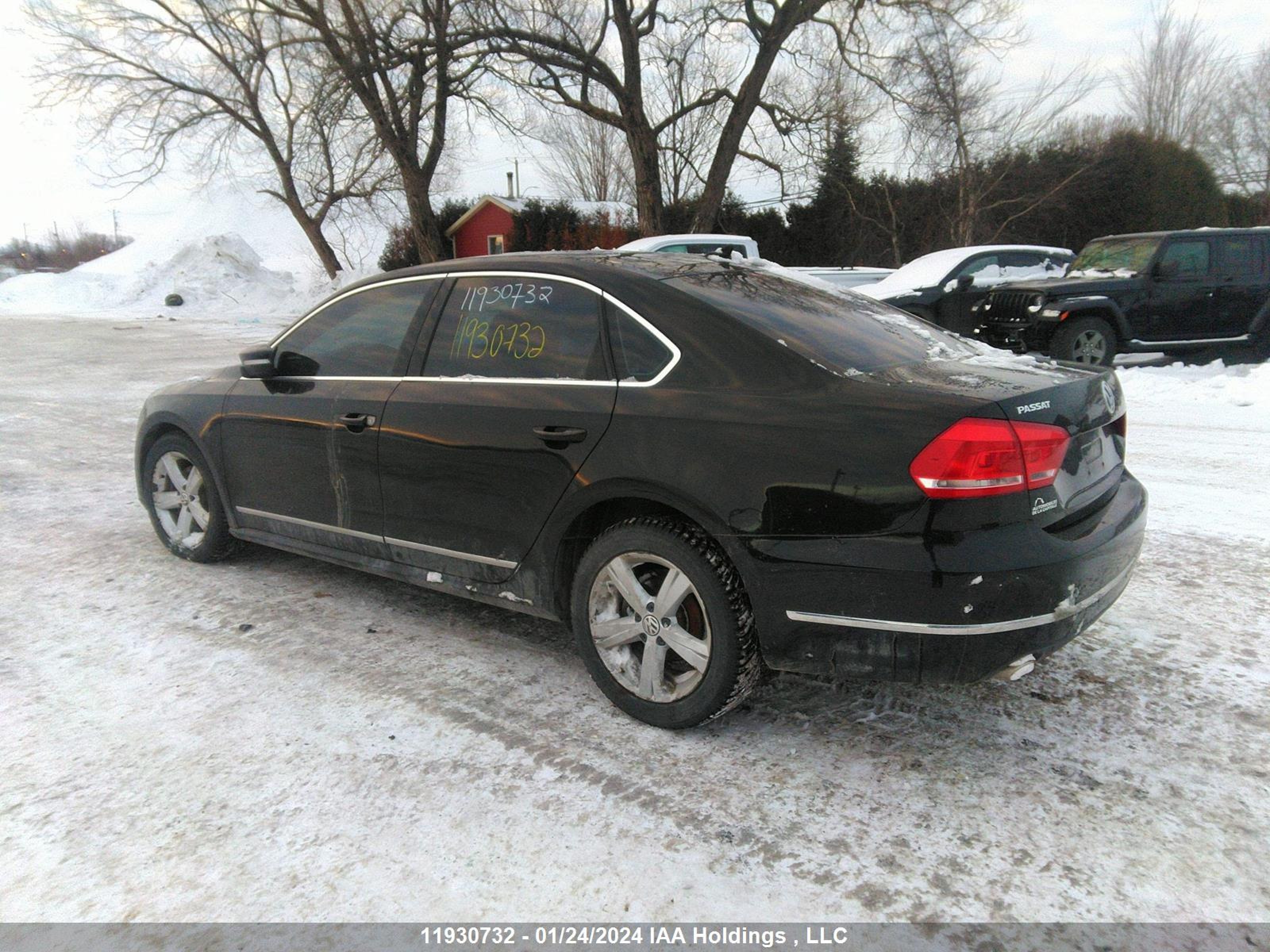 Photo 2 VIN: 1VWBV7A31FC061857 - VOLKSWAGEN PASSAT 