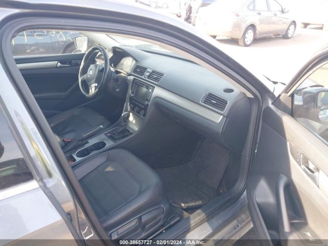 Photo 4 VIN: 1VWBV7A31FC064225 - VOLKSWAGEN PASSAT 