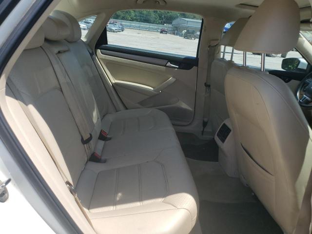 Photo 9 VIN: 1VWBV7A31FC089349 - VOLKSWAGEN PASSAT 