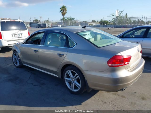 Photo 2 VIN: 1VWBV7A32FC020119 - VOLKSWAGEN PASSAT 