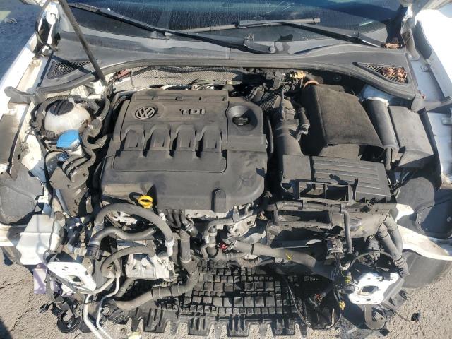 Photo 10 VIN: 1VWBV7A32FC050981 - VOLKSWAGEN PASSAT 