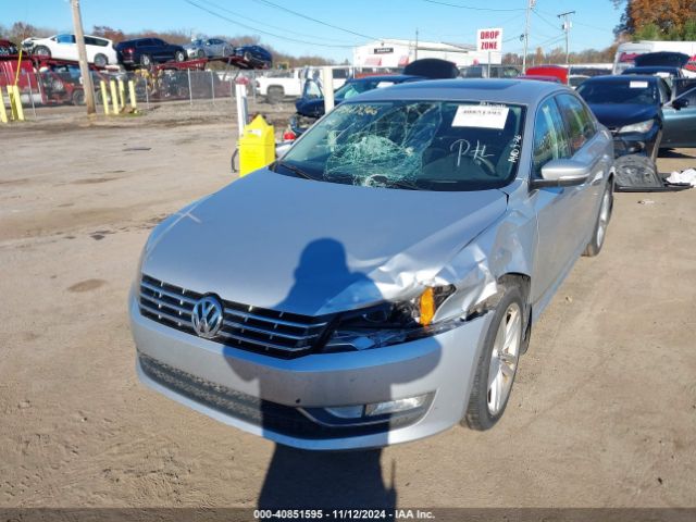 Photo 1 VIN: 1VWBV7A32FC085780 - VOLKSWAGEN PASSAT 